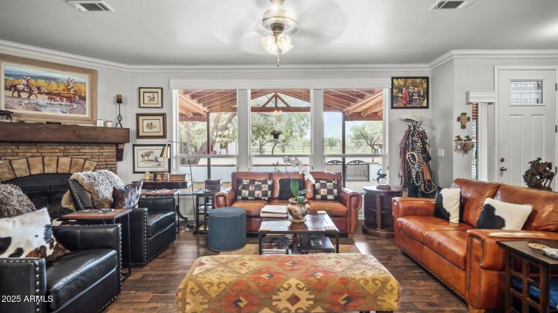 141-web-or-mls-3155-w-elephant-head-rd