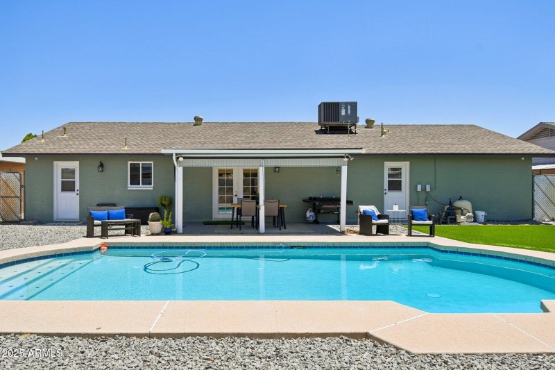 Sparkling Pool