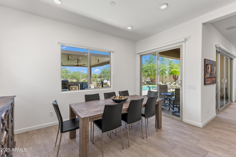 17018 W Saguaro Park Ln-16