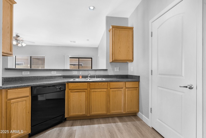 Kitchen 4