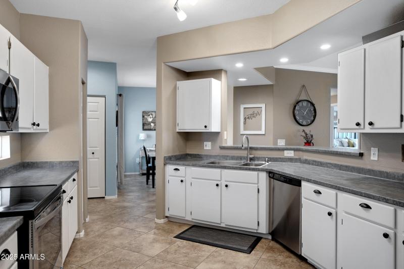 3236 E Chandler Blvd #2018-13