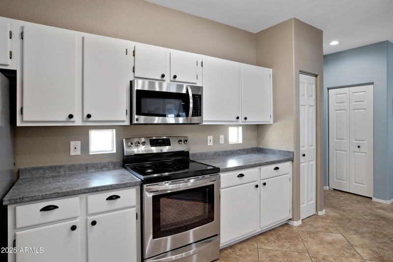 3236 E Chandler Blvd #2018-14