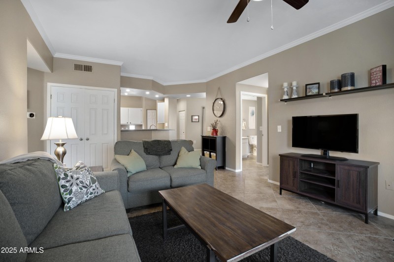 3236 E Chandler Blvd #2018-18