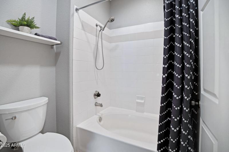 3236 E Chandler Blvd #2018-32