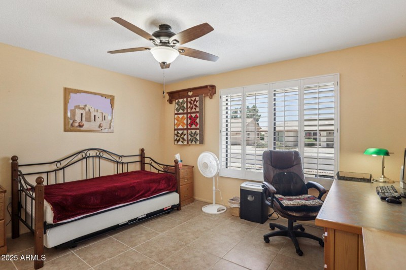 32-web-or-mls-W Foxfire Dr-1706-032