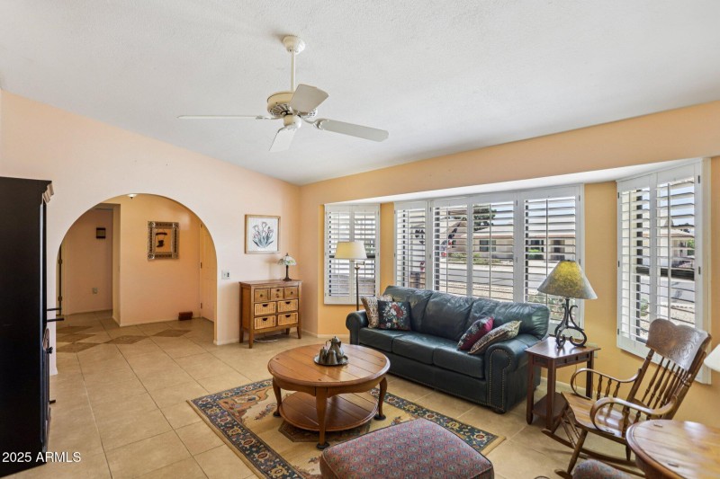 13-web-or-mls-W Foxfire Dr-1706-013