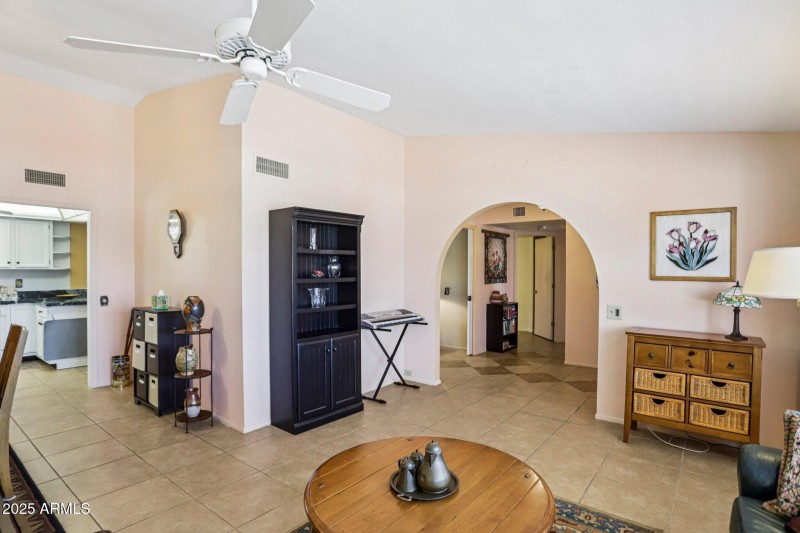 14-web-or-mls-W Foxfire Dr-1706-014