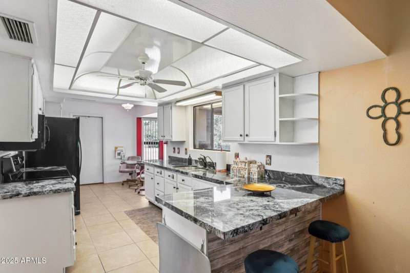 17-web-or-mls-W Foxfire Dr-1706-017