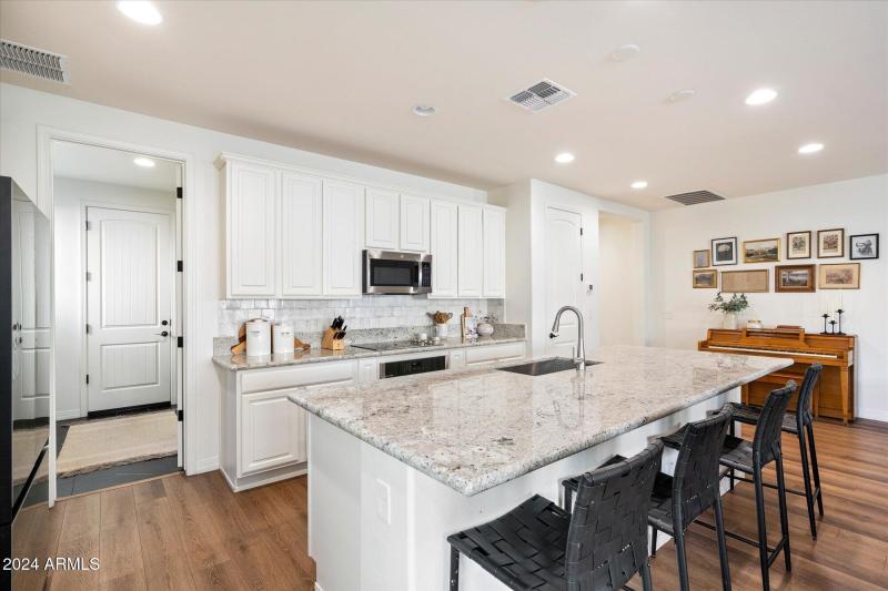 Kitchen 2.