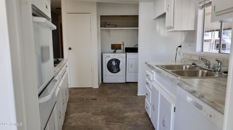 Kitchen 4