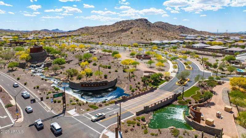 Lucero Neighborhood