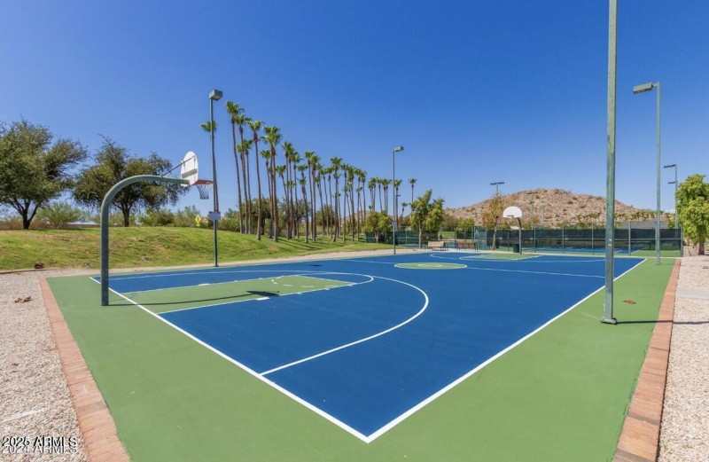 South Lake Court