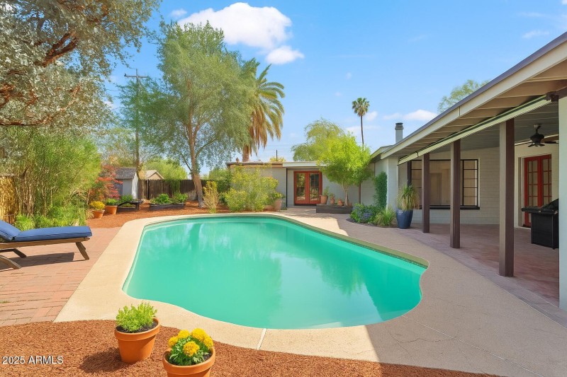 Backyard Virtual Staging