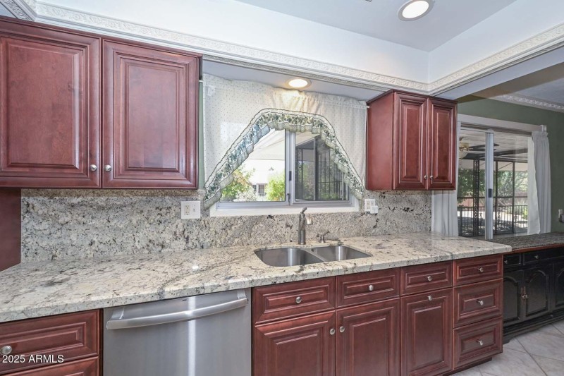 Kitchen2