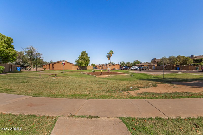 25 - Outdoor