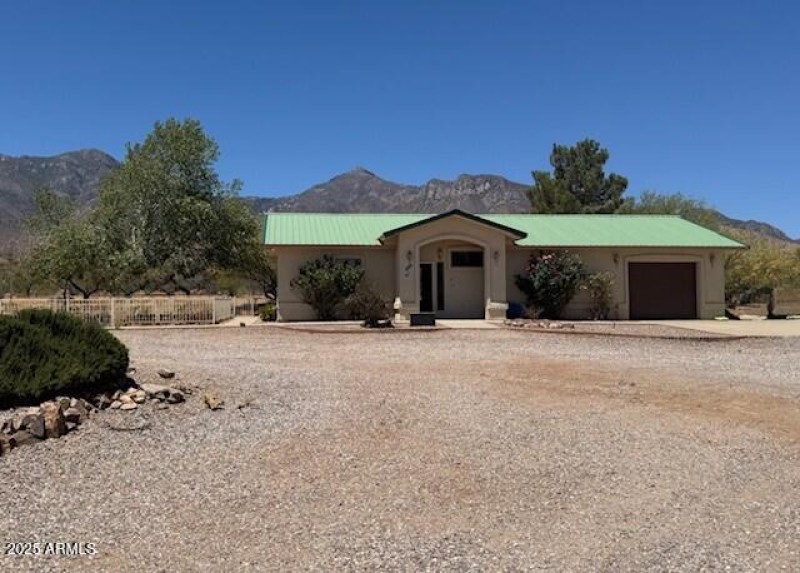 GUEST HOUSE