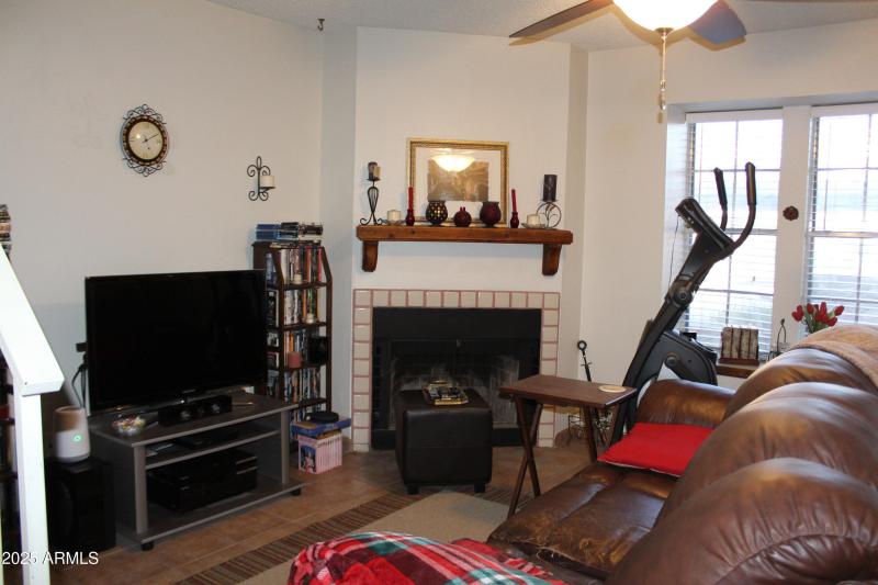Family room 2