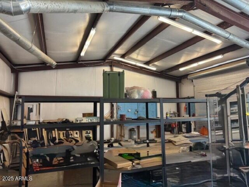 HIGH CEILING SHOP