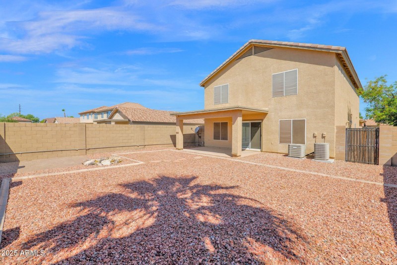 41-web-or-mls-P1234080