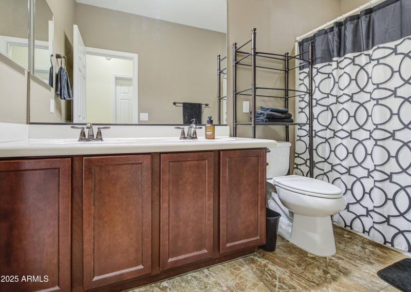 Bathroom 2-pic 1
