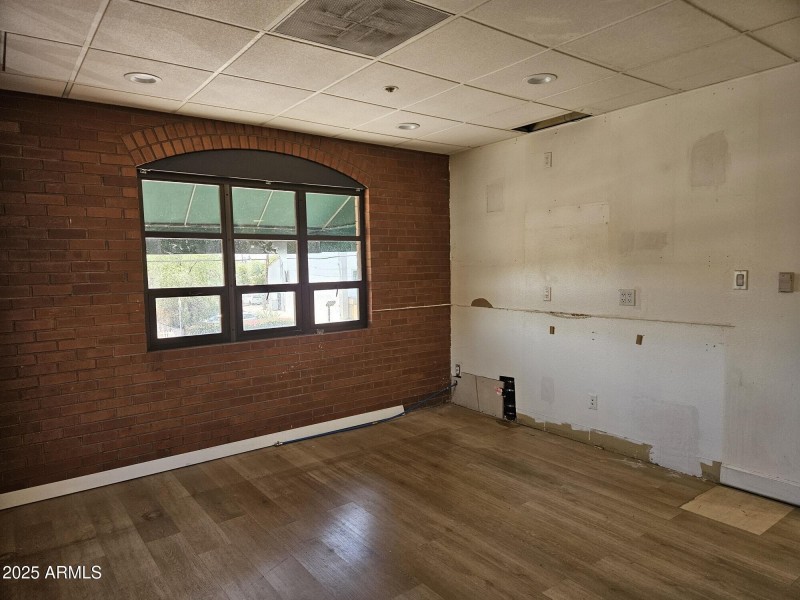 Resized_20250518_121036