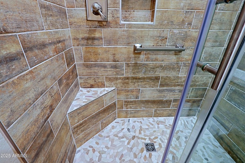 2nd Bath 6