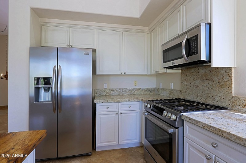 Kitchen 6