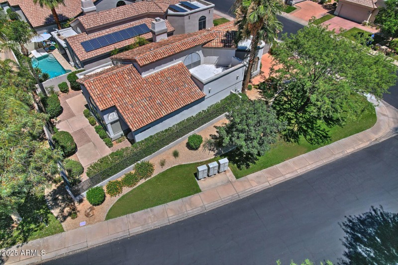 Gorgeous Corner Lot