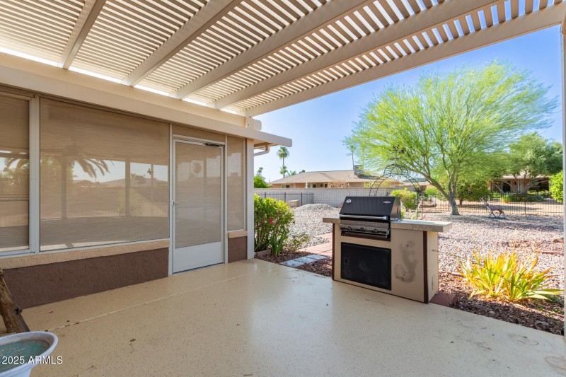 Patio with Grill