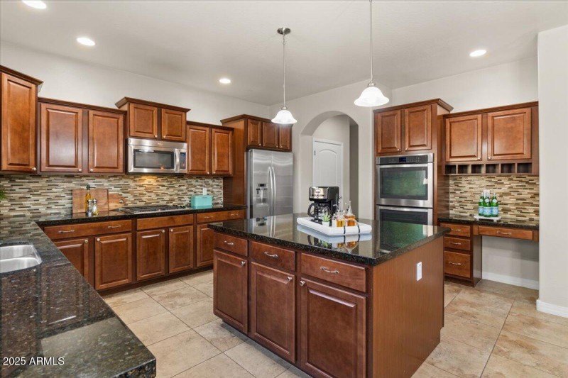 17-Kitchen