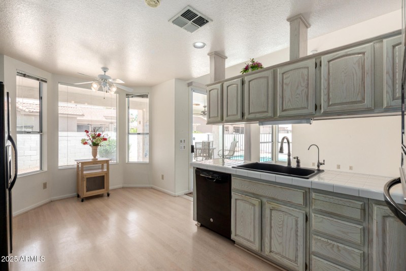 18 Eastlake