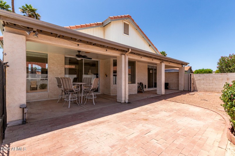 38 Eastlake