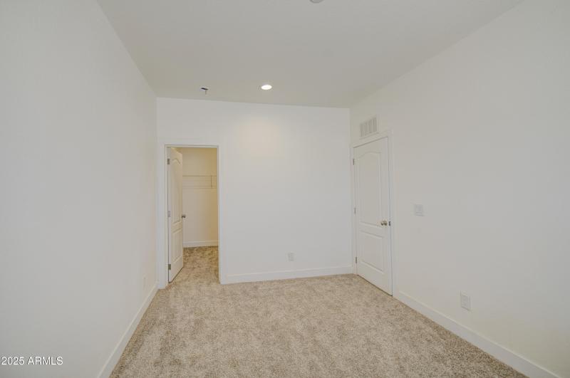 Bedroom 3-pic 2