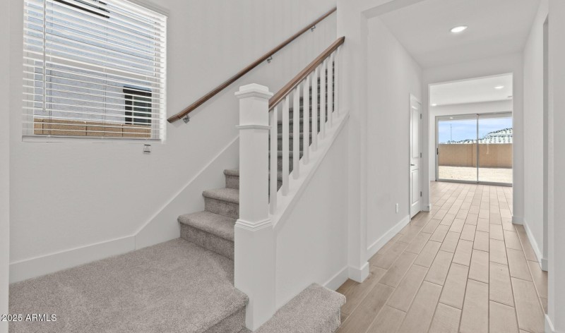 Manor Lot #84 Foyer (Large)