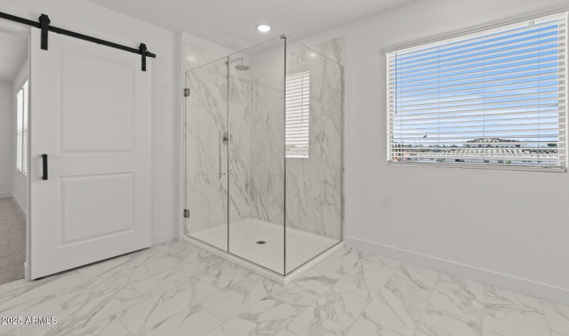 Manor Lot #84 Primary Bath (1) (Large)