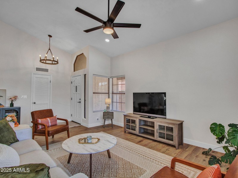 03-Living-room-(3)