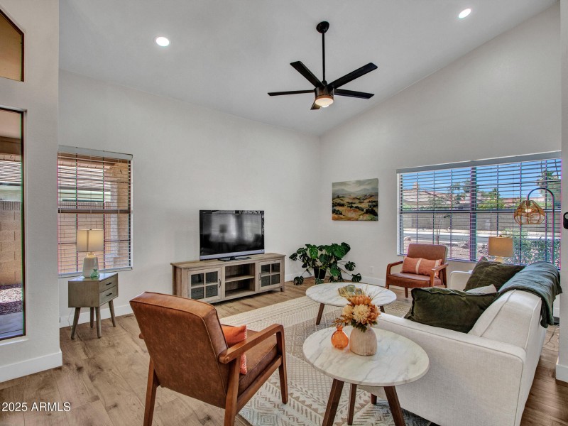 03-Living-room-(5)