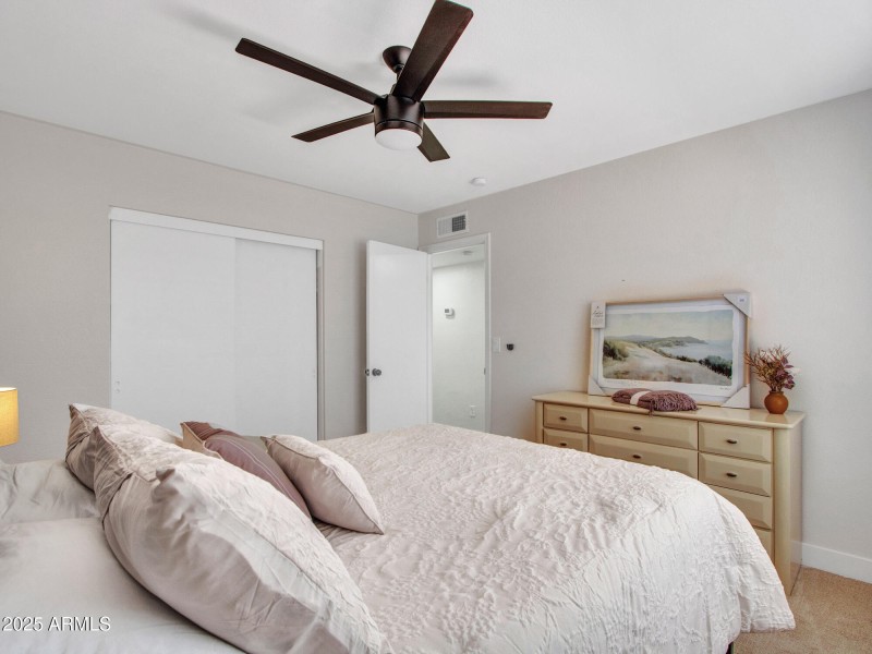 12-Bedroom-(2)