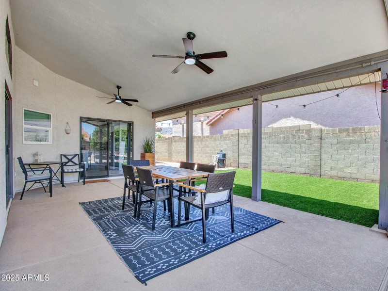 14-Covered-Patio-(5)