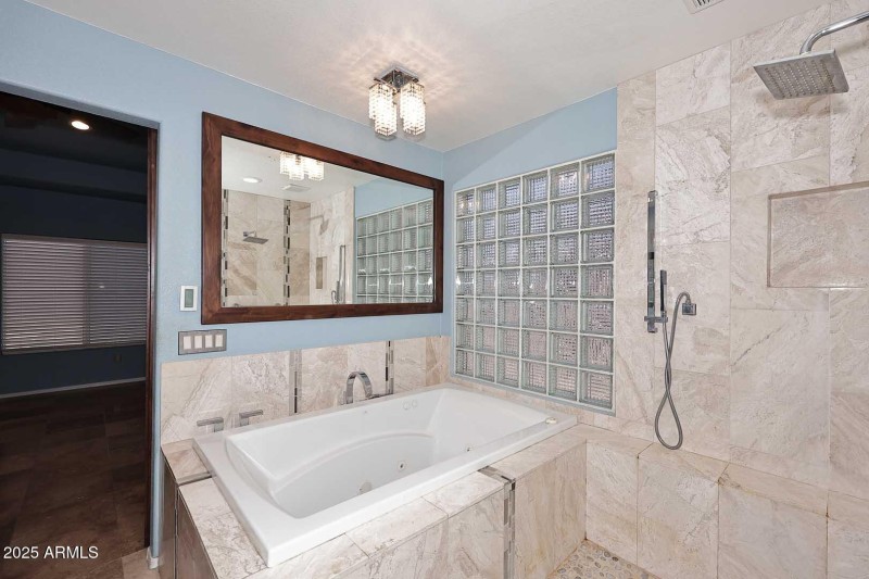Primary Bath-Jetted Tub