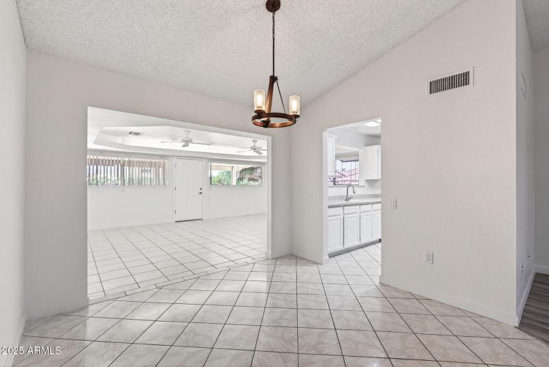 17_20603_N_147th16_mls