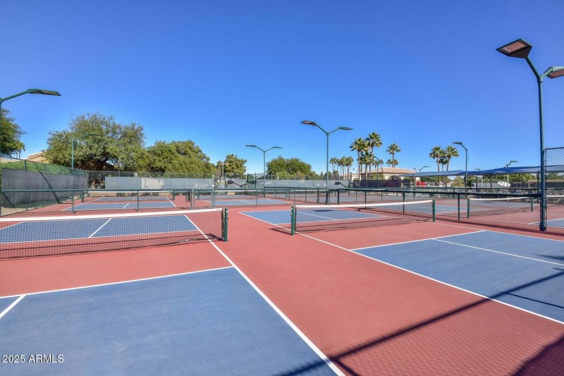 The Lakes-Pickelball Courts