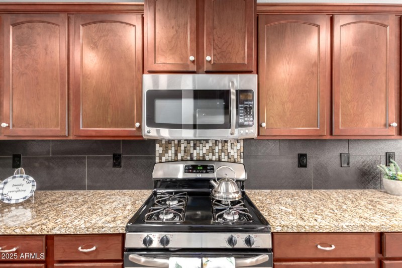 06 Kitchen3
