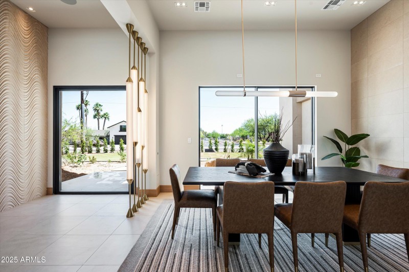 Foyer/Formal Dining
