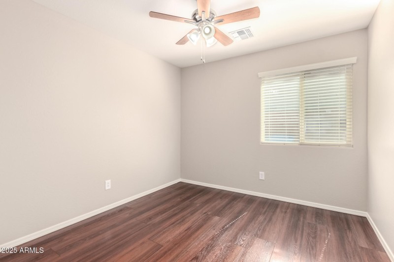 22 4thBedroom1