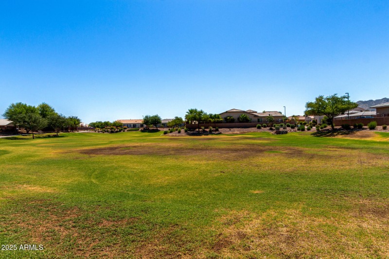 30 AdoraTrailsBluePark3_OpenField