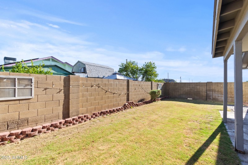 3651 w escuda dr-32