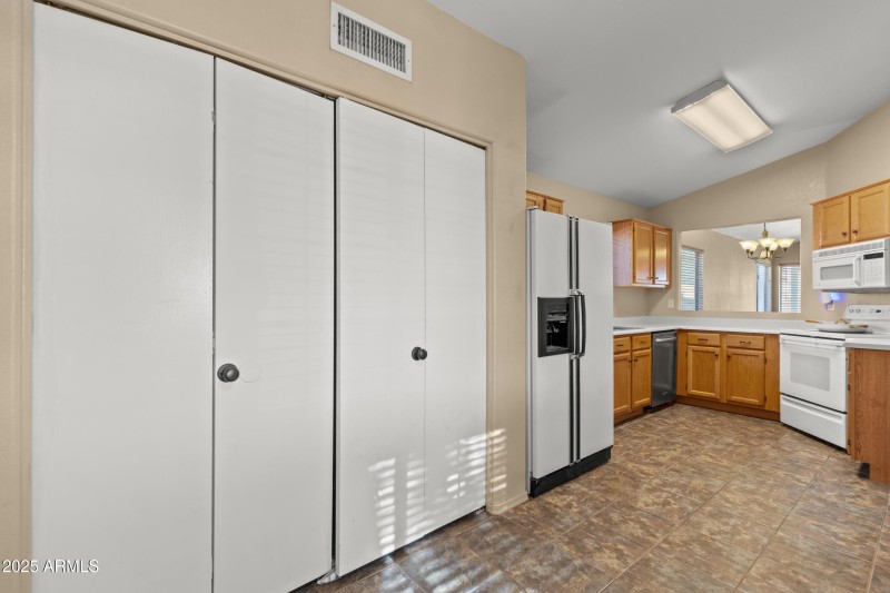 3651 w escuda dr-12