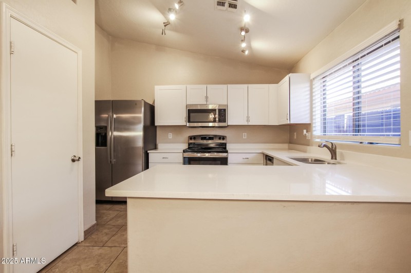 007-photo-kitchen-14579393
