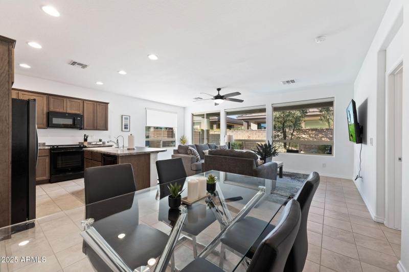 006__678 E Cobble Stone Dr